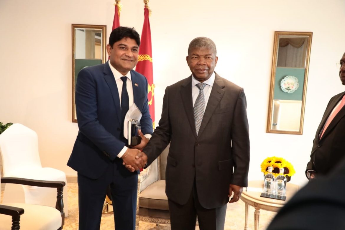 PRESIDENTE JOÃO LOURENÇO CONVIDA EMPRESÁRIOS INDIANOS A INVESTIREM NO CORREDOR DO LOBITO